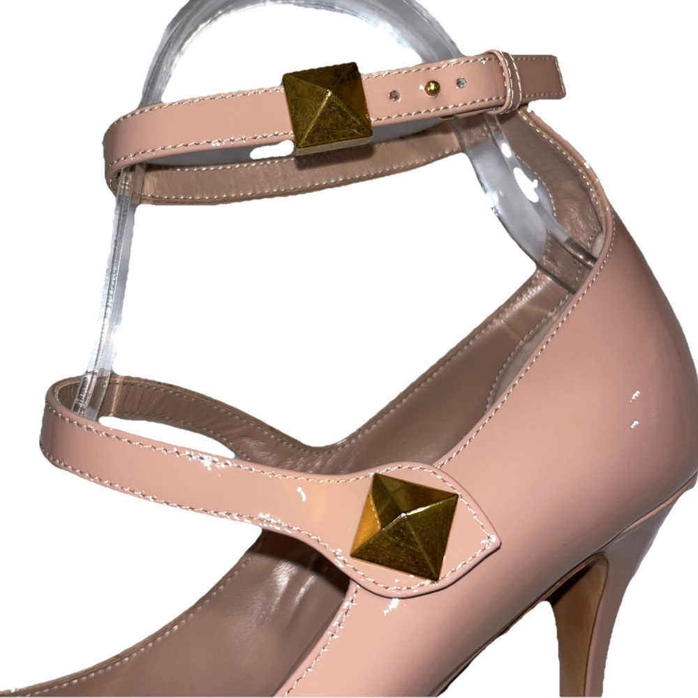 Valentino Garavani Nude Rockstud Pointed Toe Pumps Heels 7.5–8 Formal Party 🟡 - Picture 9 of 13